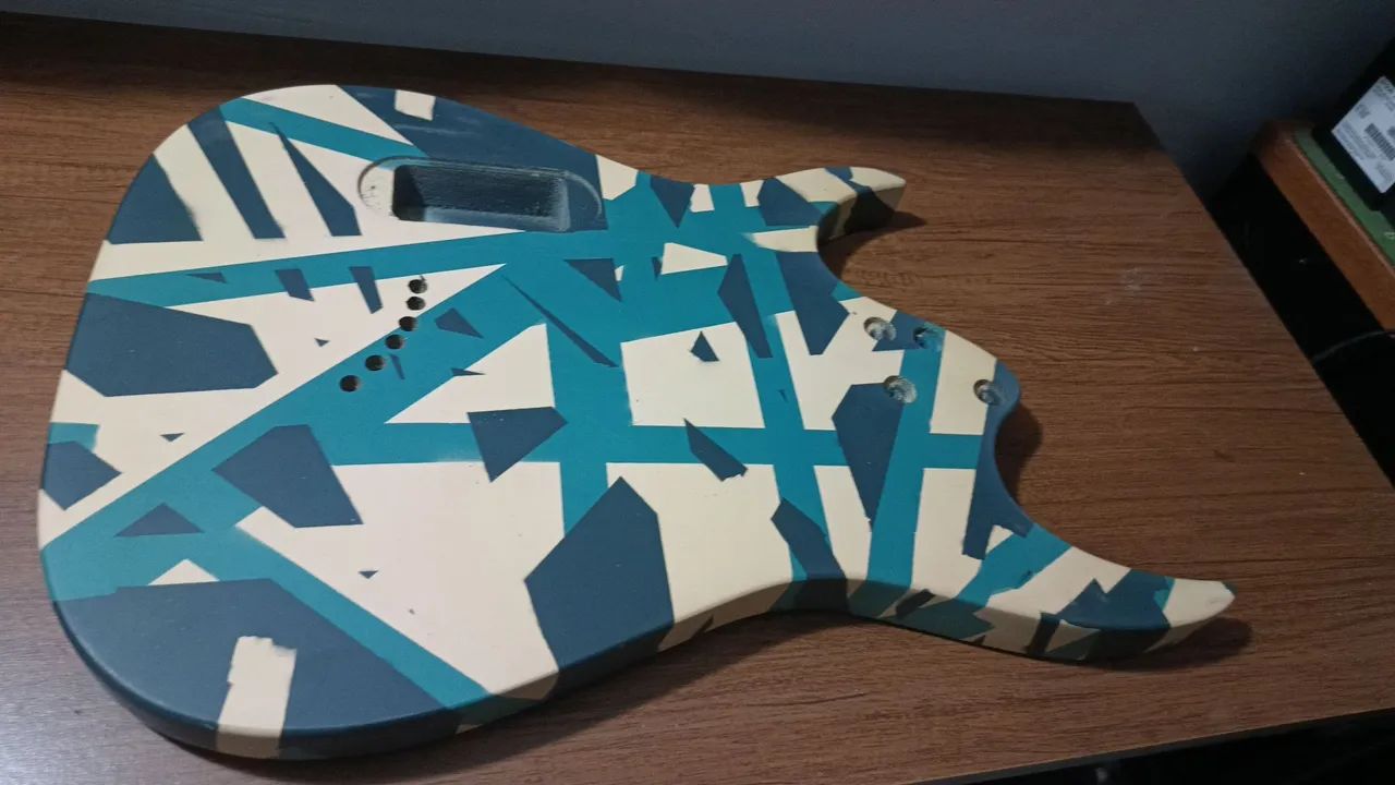 Corpo de guitarra SuperStrato - Foto 5