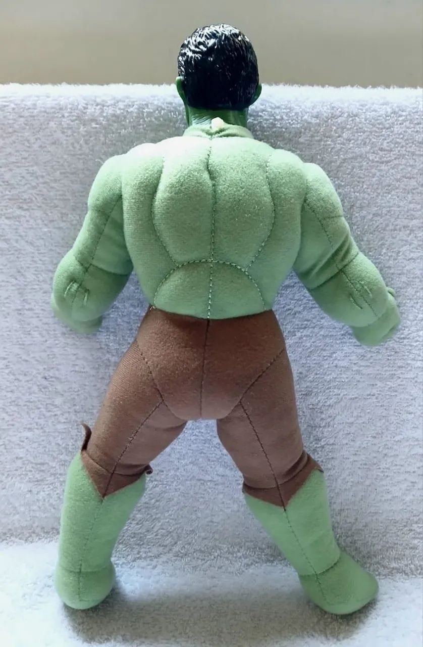 Boneco Incrível Hulk da Marvel Vinil e Pelúcia  - Foto 3