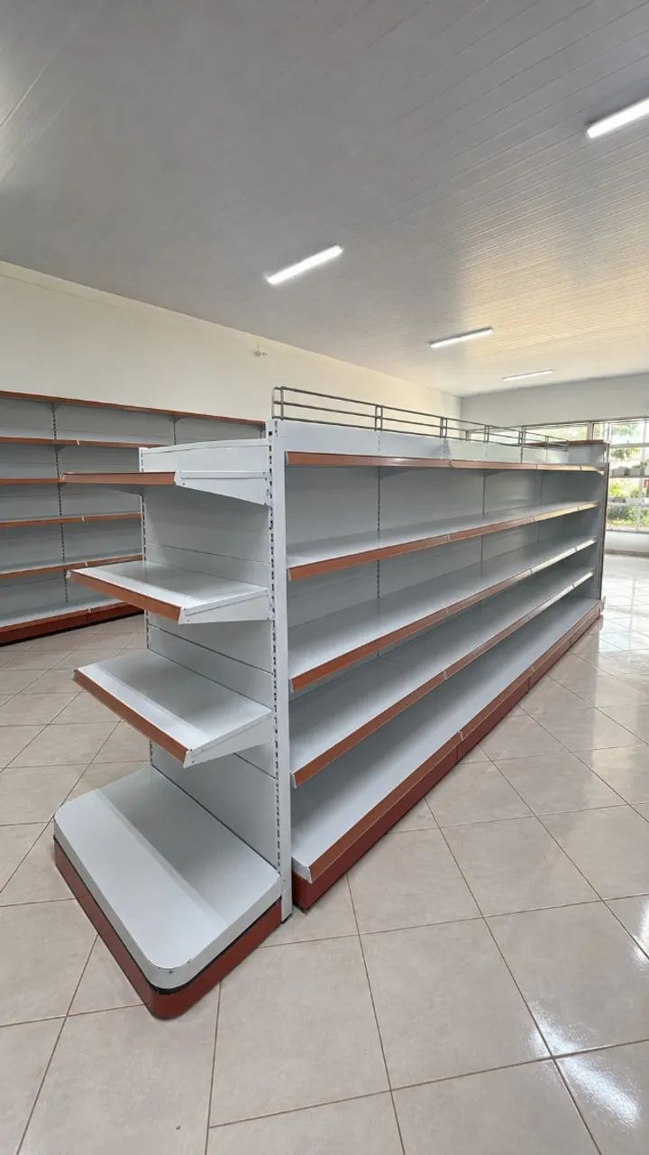 LOTE DE GÔNDOLAS PARA SUPERMERCADO - SEMINOVAS - GRANDE QUANTIDADE - Foto 2