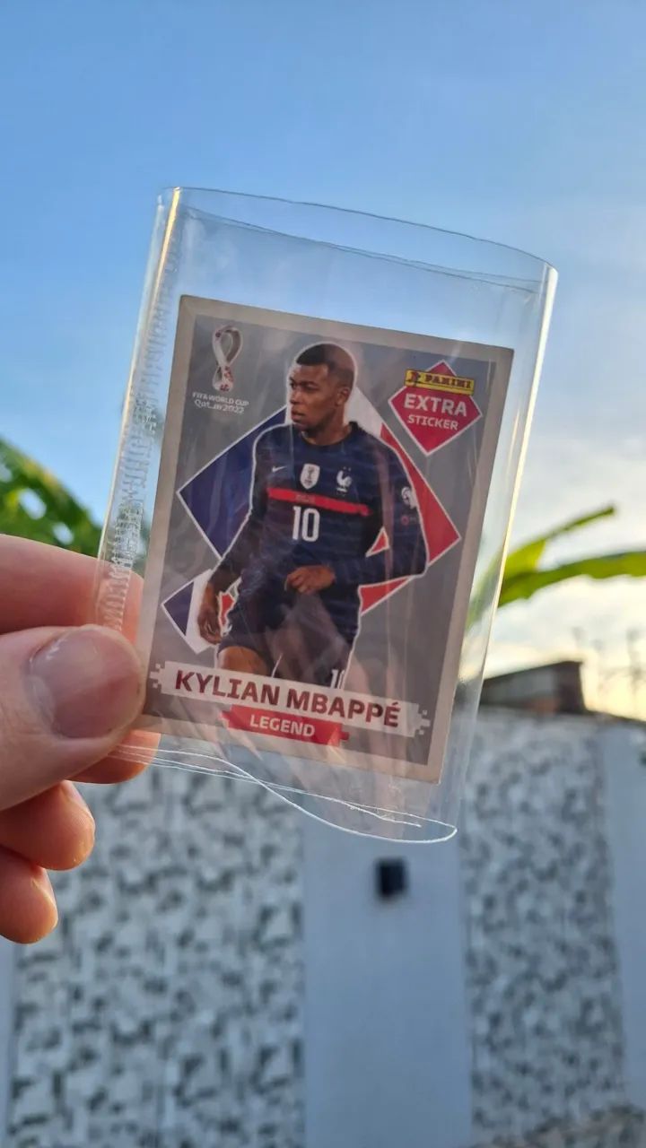 Figurinha Legend Mbappé Prateada copa 2022