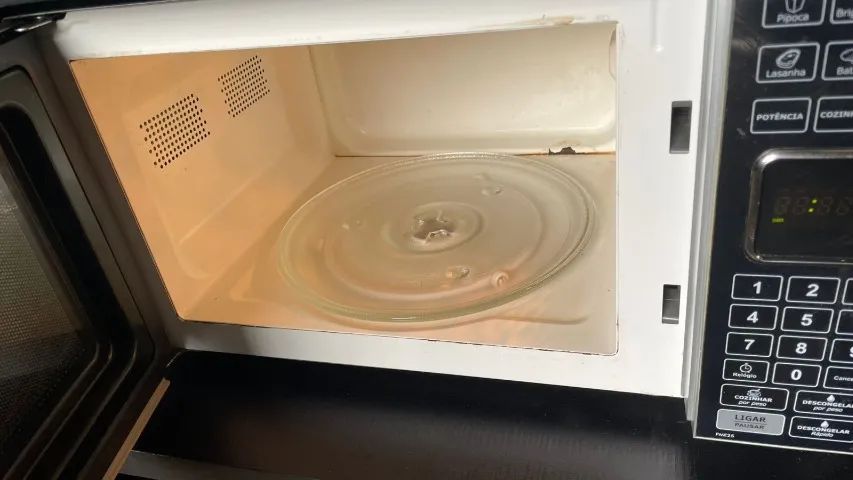 Microondas em perfeitas condições de uso - Foto 2