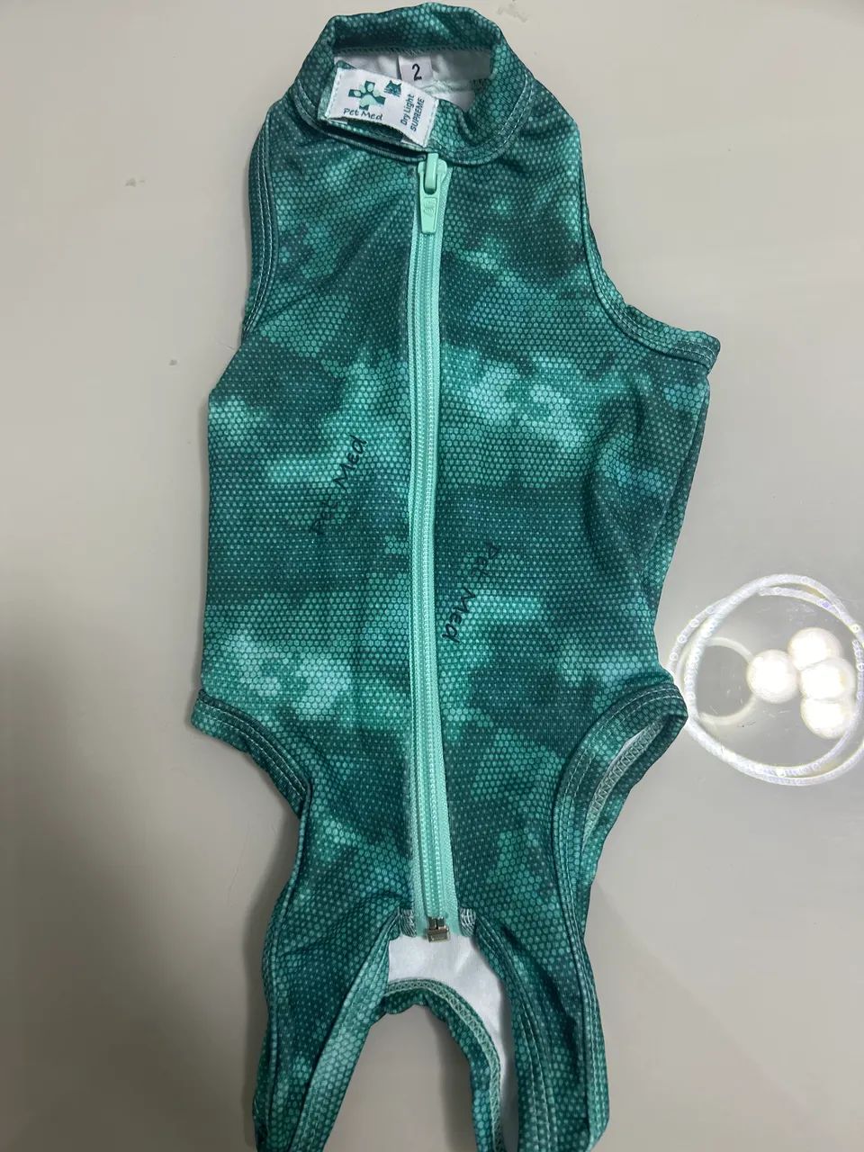 Roupa protetora e pós cirúrgica 