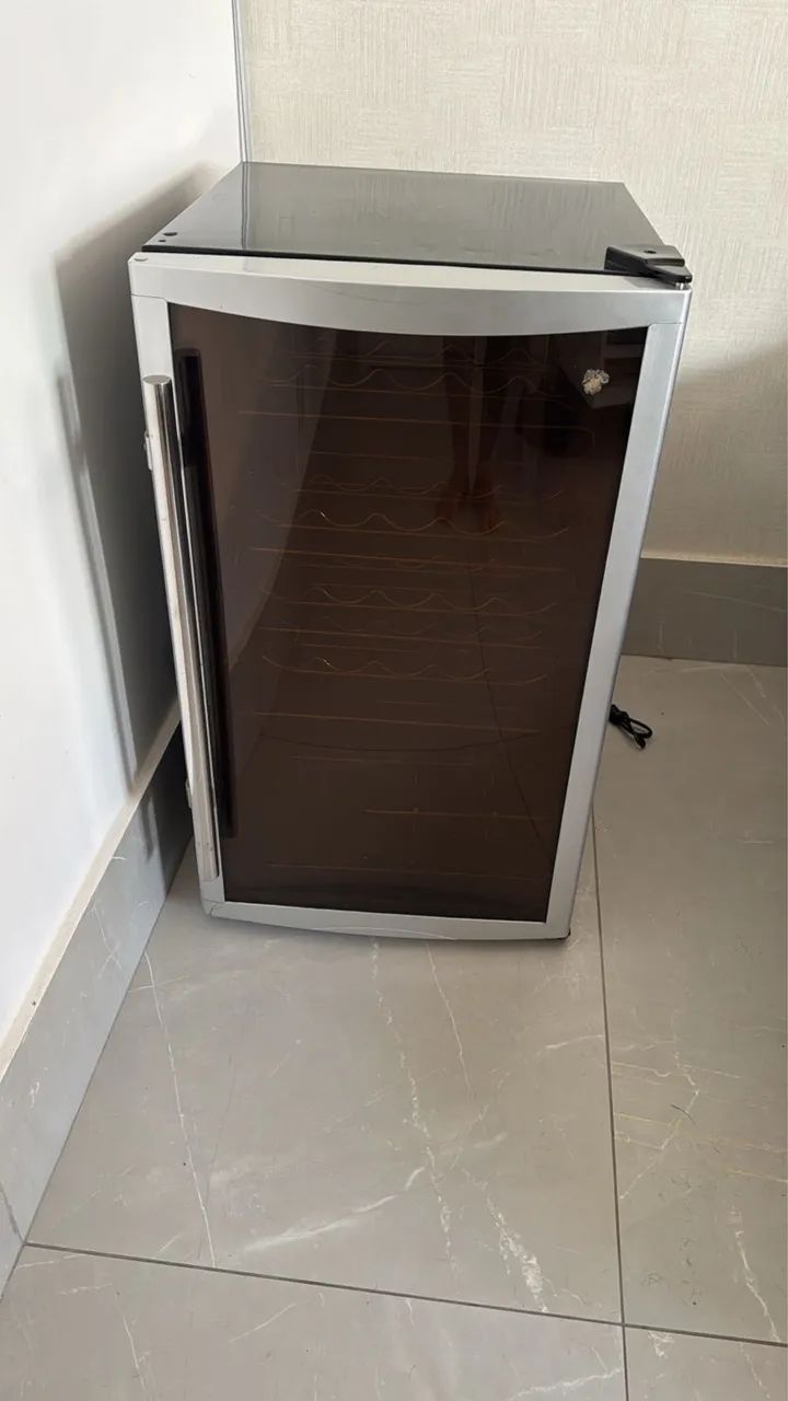 Adega para 20 garrafas - Foto 2