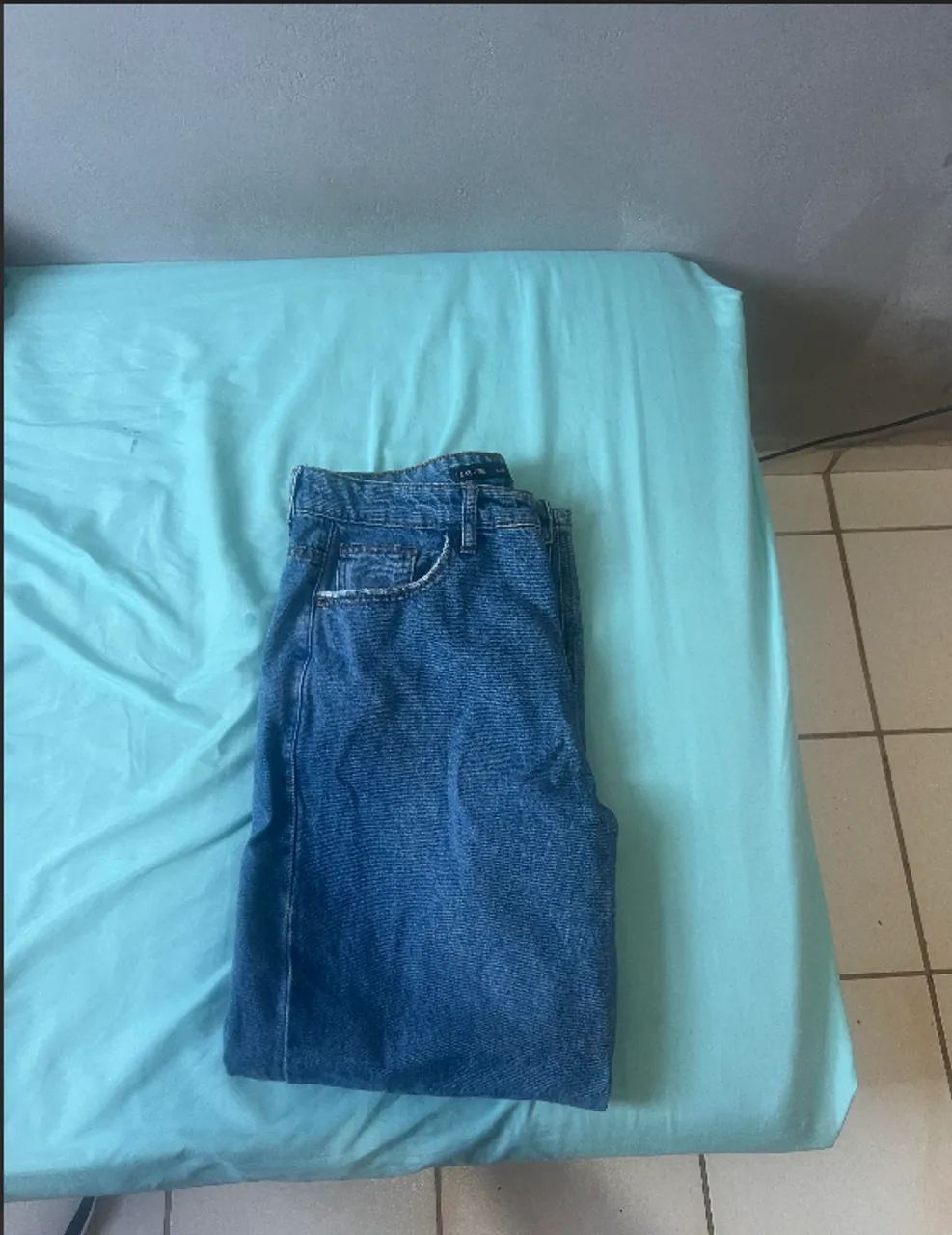 calça jeans reta azul-medio - Foto 5