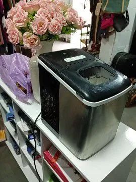 Máquina de fazer gelo