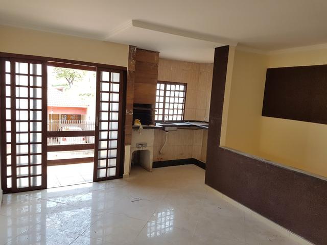 Casa, bairro São José lll, Sarandi/PR