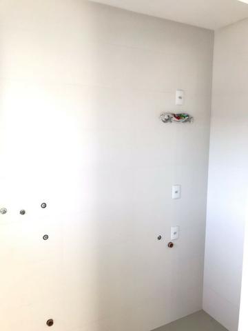Excelente Apartamento no Centro de Balneário Camboriú - 03 Suítes sendo uma Master - Novo - Foto 5