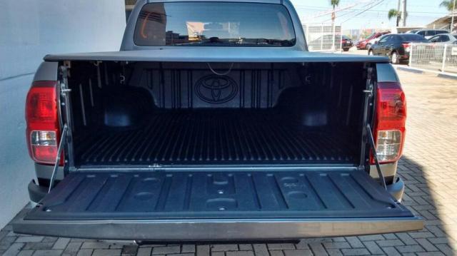 TOYOTA HILUX CD SRX 4X4 2.8 TB AT Cinza 2018/2018 - Foto 11