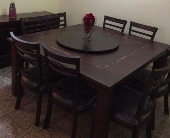Mesa de Jantar de Madeira