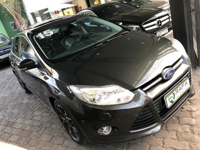 Ford Focus Sedan Titanium 2.0 2015