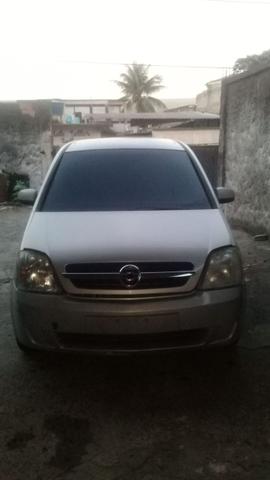 Carro bem conservado