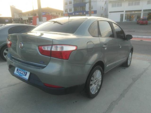 Fiat Siena Essence 1.6 - Foto 6