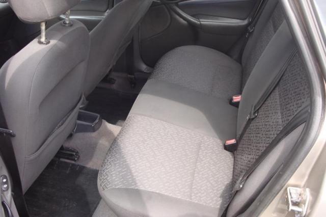 FORD FOCUS 1.6 FLEX FC - Foto 8