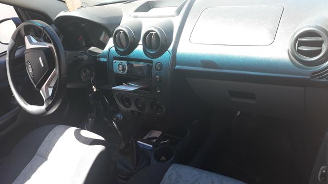 Fiesta sedan 1.0