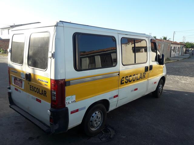 Vendo ou troco van jumper - Foto 6