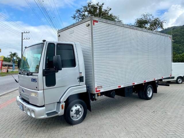 FORD CARGO