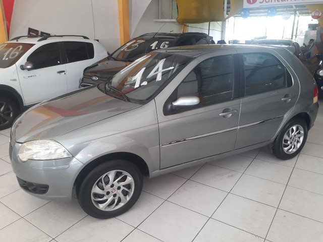 PALIO ATTRACTIV 1.4 COMPLETO EXTRA