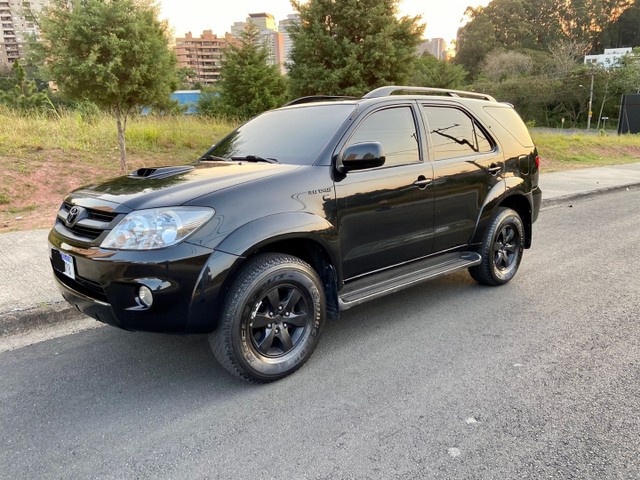 HILUX SW4 BLINDADA