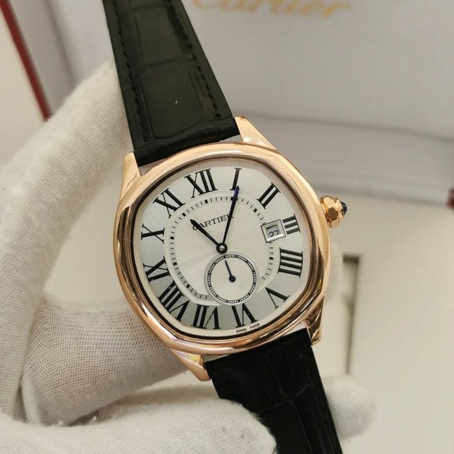 Relógio Cartier Drive Automático em Couro Novo 