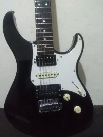 Guitarra Yamaha pacífica 521