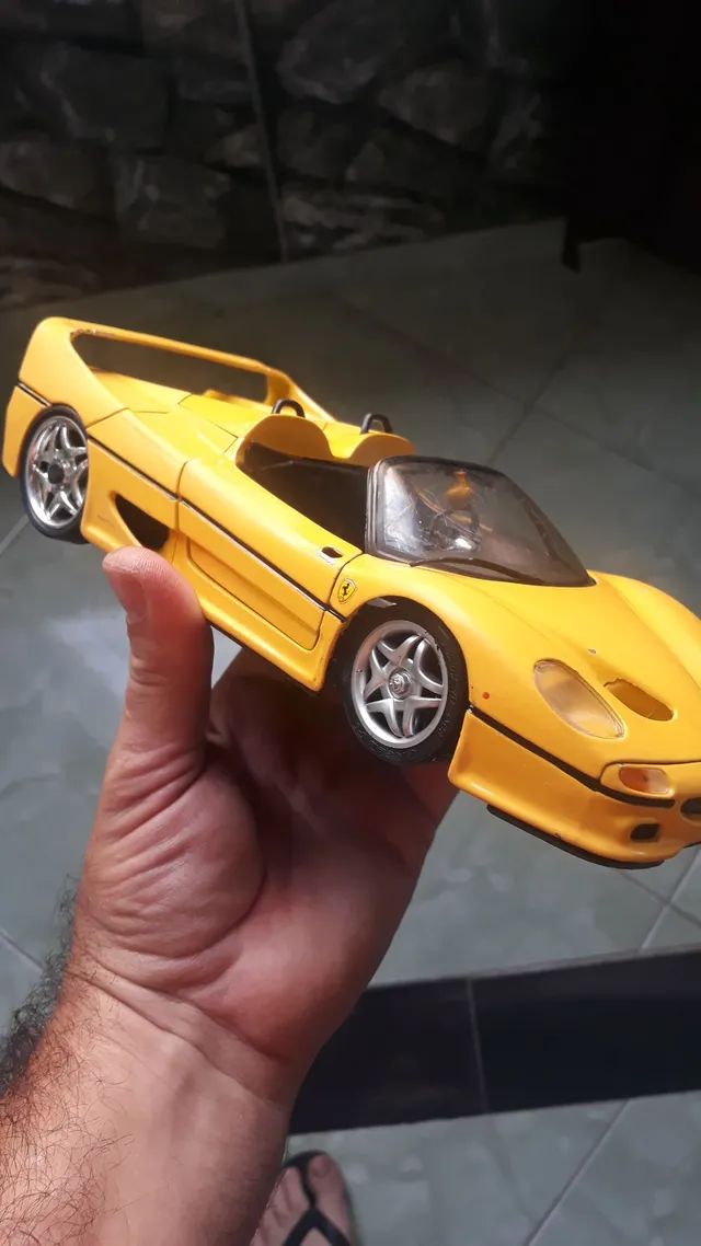 Sucata  Ferrari f50 escala 1/18 para restauro diorama makete ou aproveitamento de peças