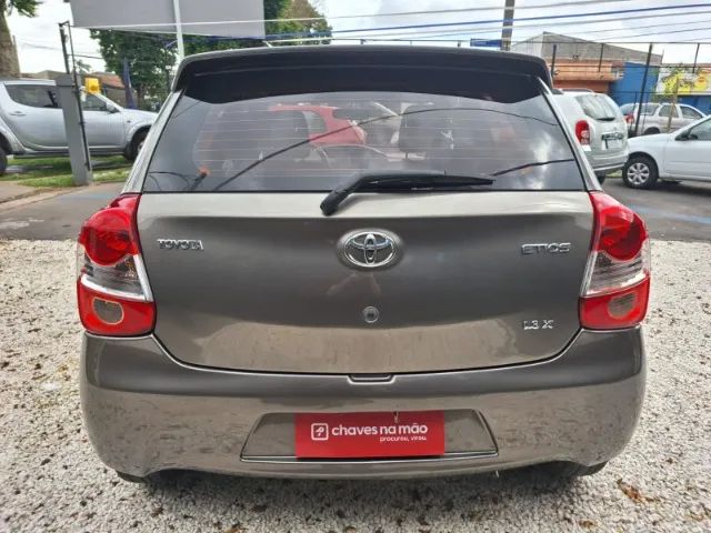 Toyota Etios 2017 1.3 Completo - Performance e Conforto em um Só Carro! - Foto 5