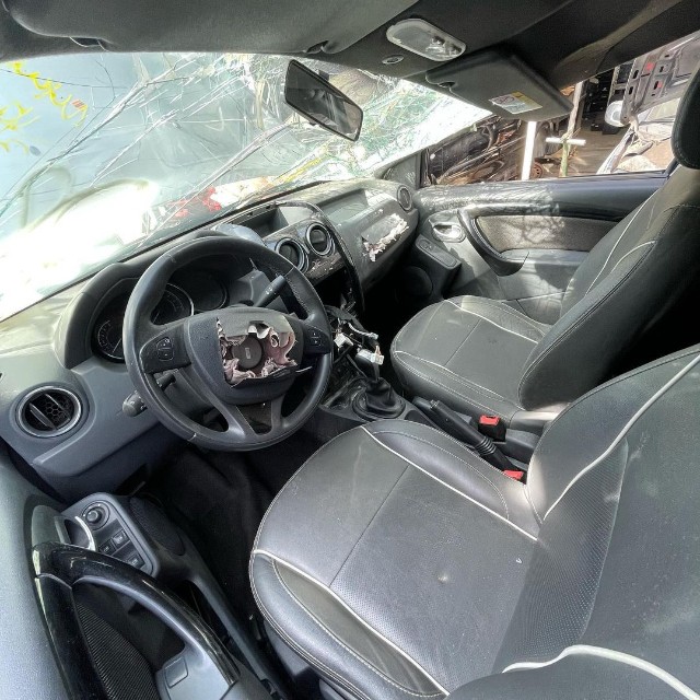 Renault Oroch 2.0 2019 Airbag Retrovisor Parachoque Lanterna Farol Porta Motor Sucata  - Foto 5