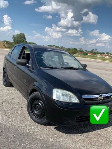 CHEVROLET - CORSA - 2010/2011 - Branca - R$ 35.500,00 - Auto Mais Veículos