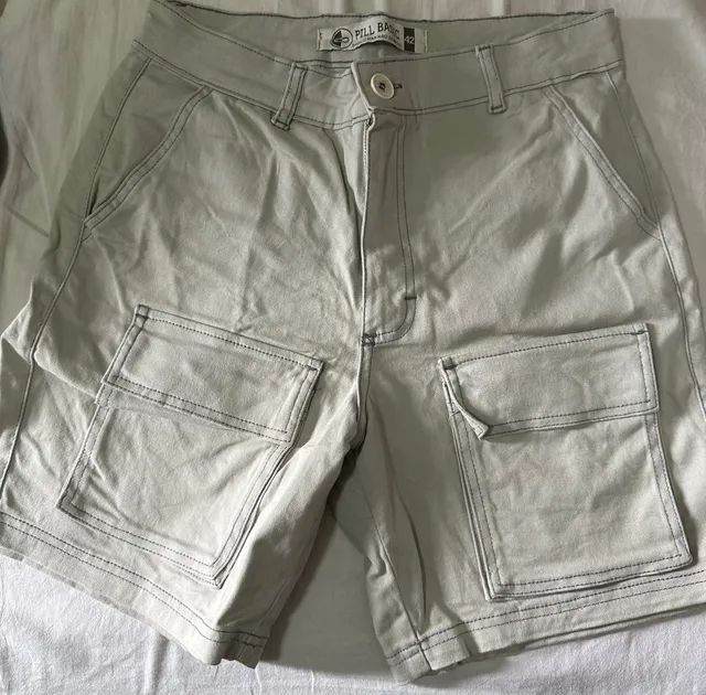 Bermuda cargo de sarja - tamanho 40 - cinza claro - Foto 3