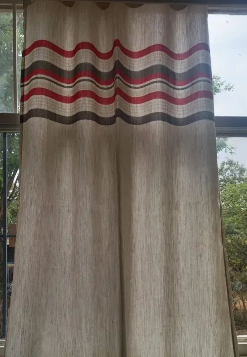 Cortina Listrada Bege Vermelha e Cinza p varão - Foto 2