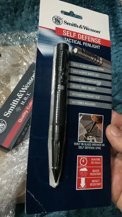 Caneta lanterna smith & Wesson original  - Foto 2