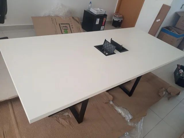Mesa de reunião happy escritório 