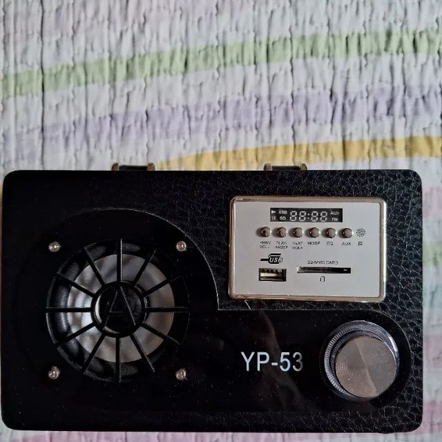 Caixa de Som USB Rádio