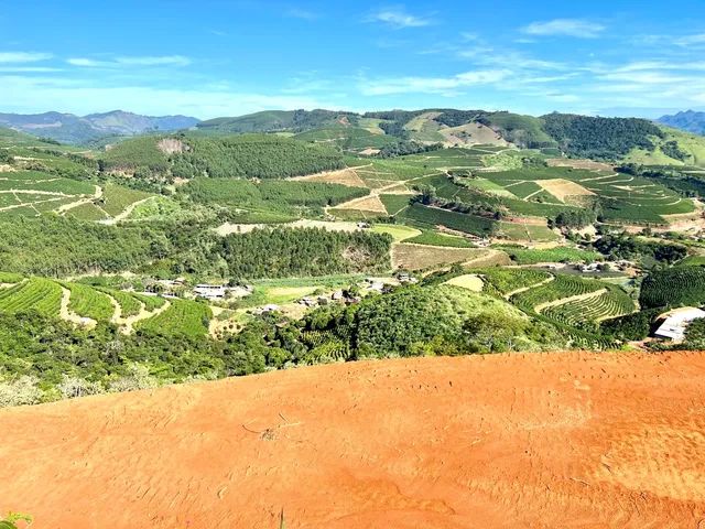 ATENÇÃO !MOTIVOS PARA ADQUIRIR ESTÁ LINDA CHÁCARA EM SANTA TERESA, LEIA O ANÚNCIO. - Foto 2