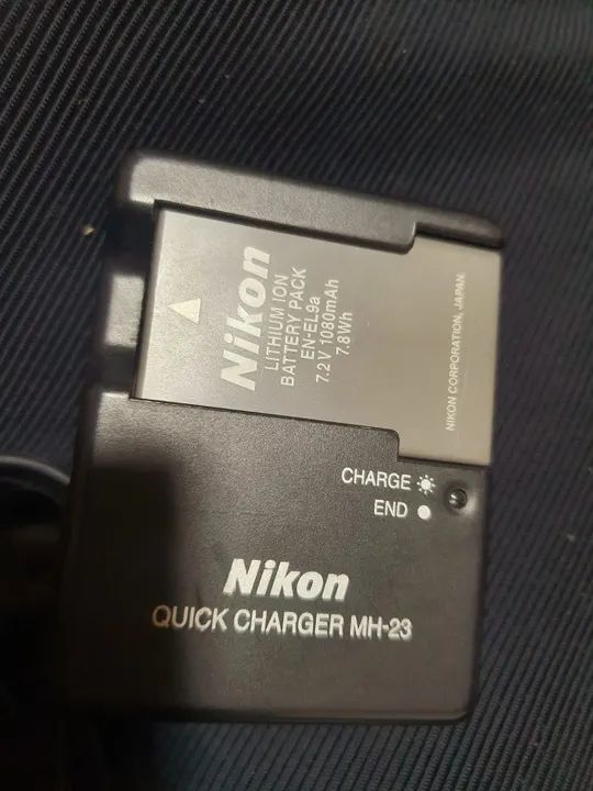 Câmera fotográfica  Nikon