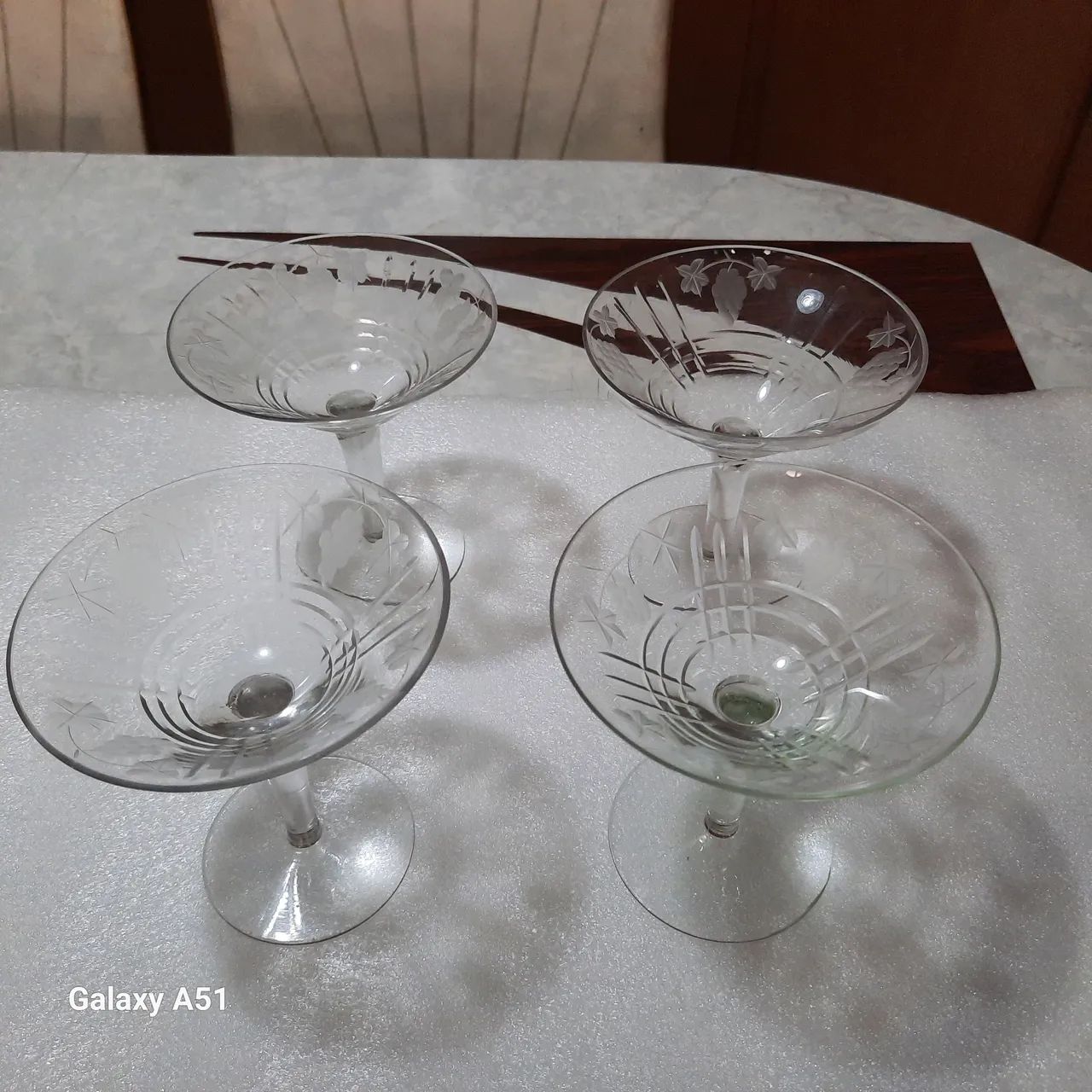 Jogo 4 Taças de Cristal lapidadas de origem europeia antigas decada 20 Raridade.