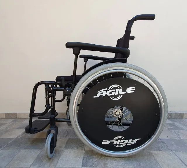 Cadeira de Rodas - Foto 3