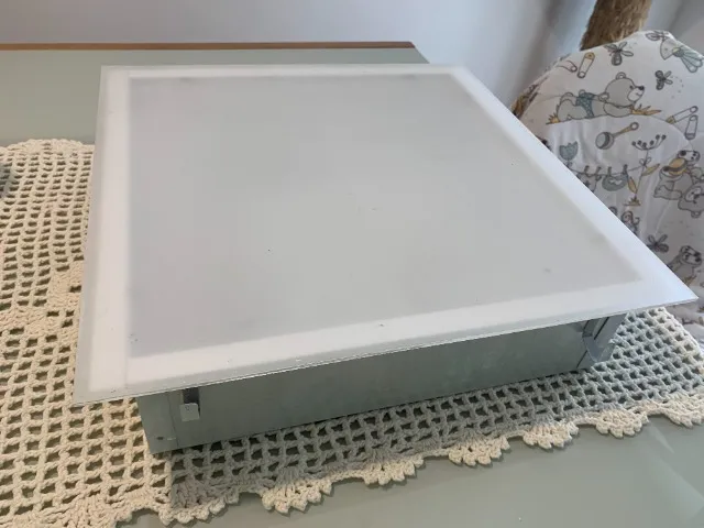 Plafon luminária de embutir com vidro externo jateado - aceita até 4 lâmpadas