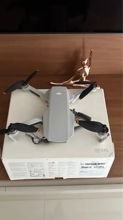 Drone DJI mini se - poucas horas de voo 