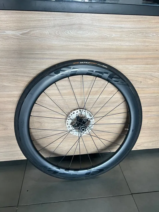 Roda DIANTEIRA Carbono Elite Wheels 50mm ENT DISC