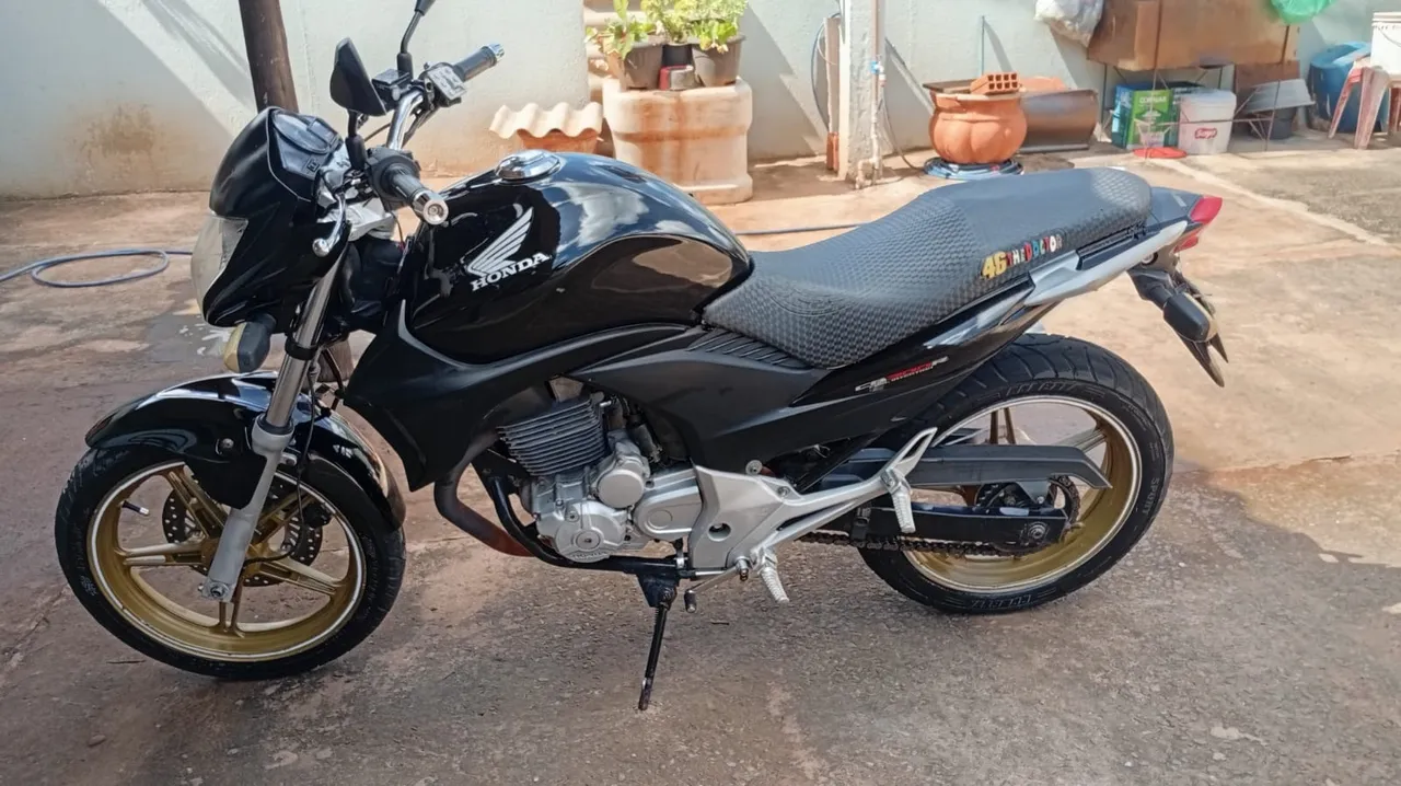 CB 300r