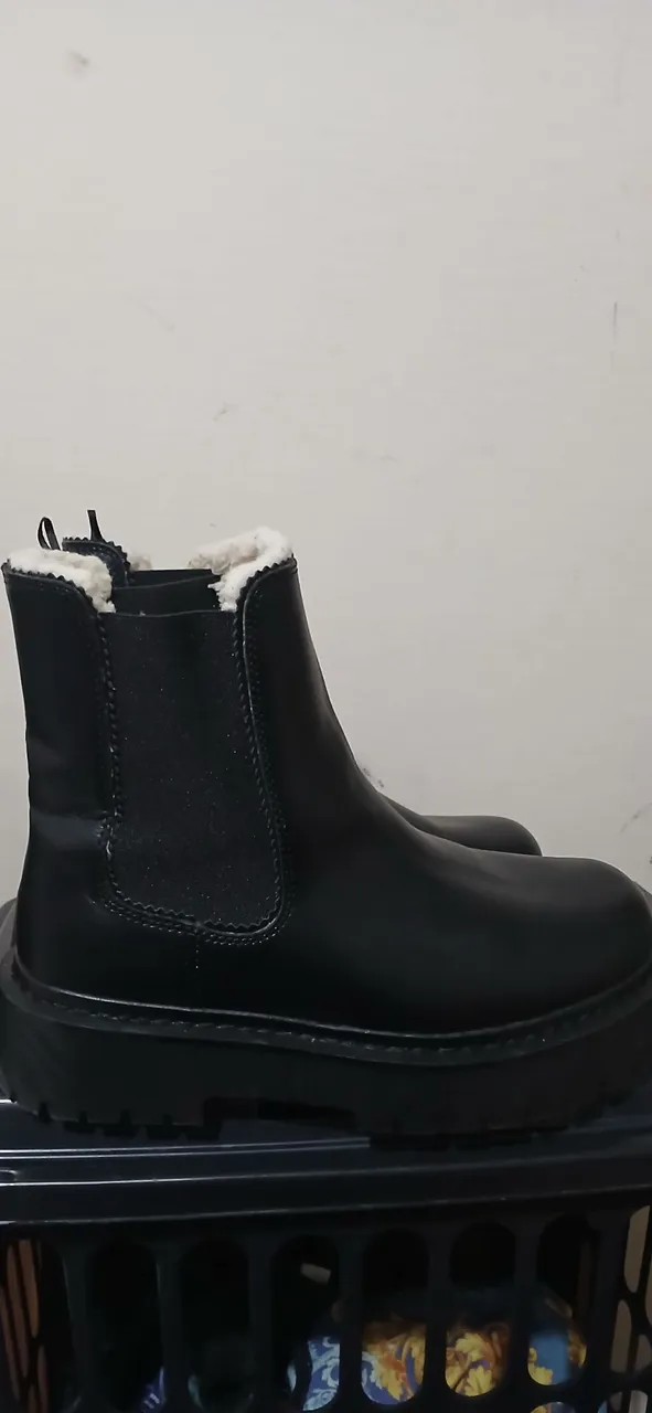 Bota tratorada com Pelúcia Interna