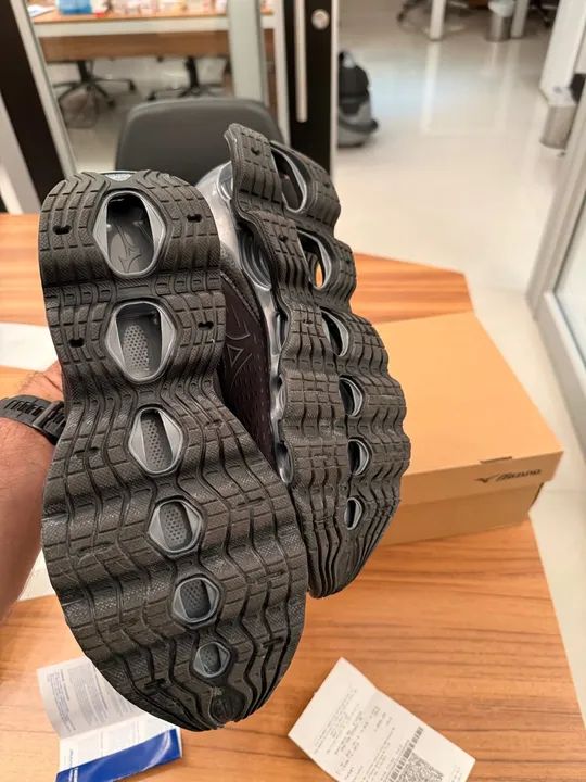 Tênis Mizuno Wave Prophecy 14, tamanho 41 - Foto 5