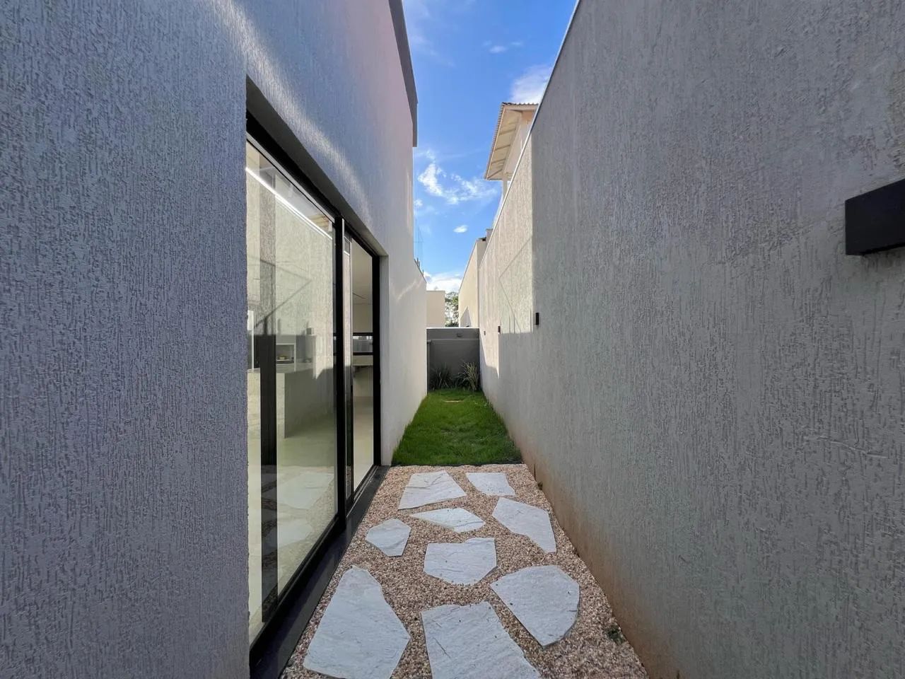 Casa Sobrado no Jardins Capri  - Foto 4