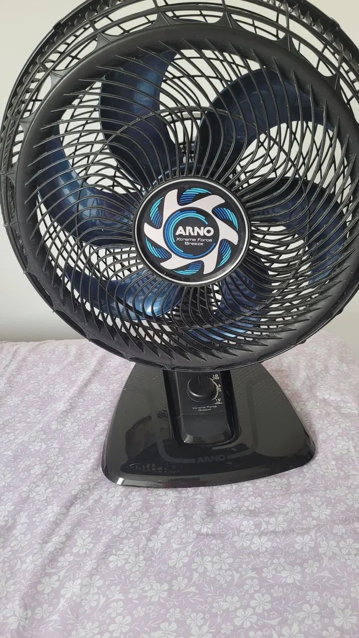 Ventilador Arno Xtreme Force Breeze<br>40 cm <br>3 velocidades <br>R$220