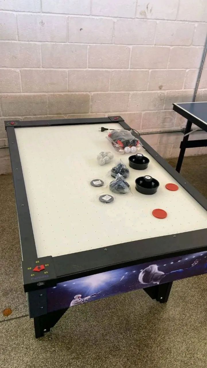 Mesa de Air Hockey - Diversão Garantida!