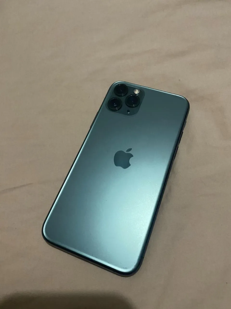 iPhone 11 Pro, troco em iPhone 11 com volta do interessado