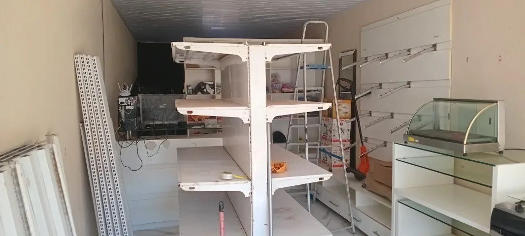 Vende-se prateleiras para comércio 