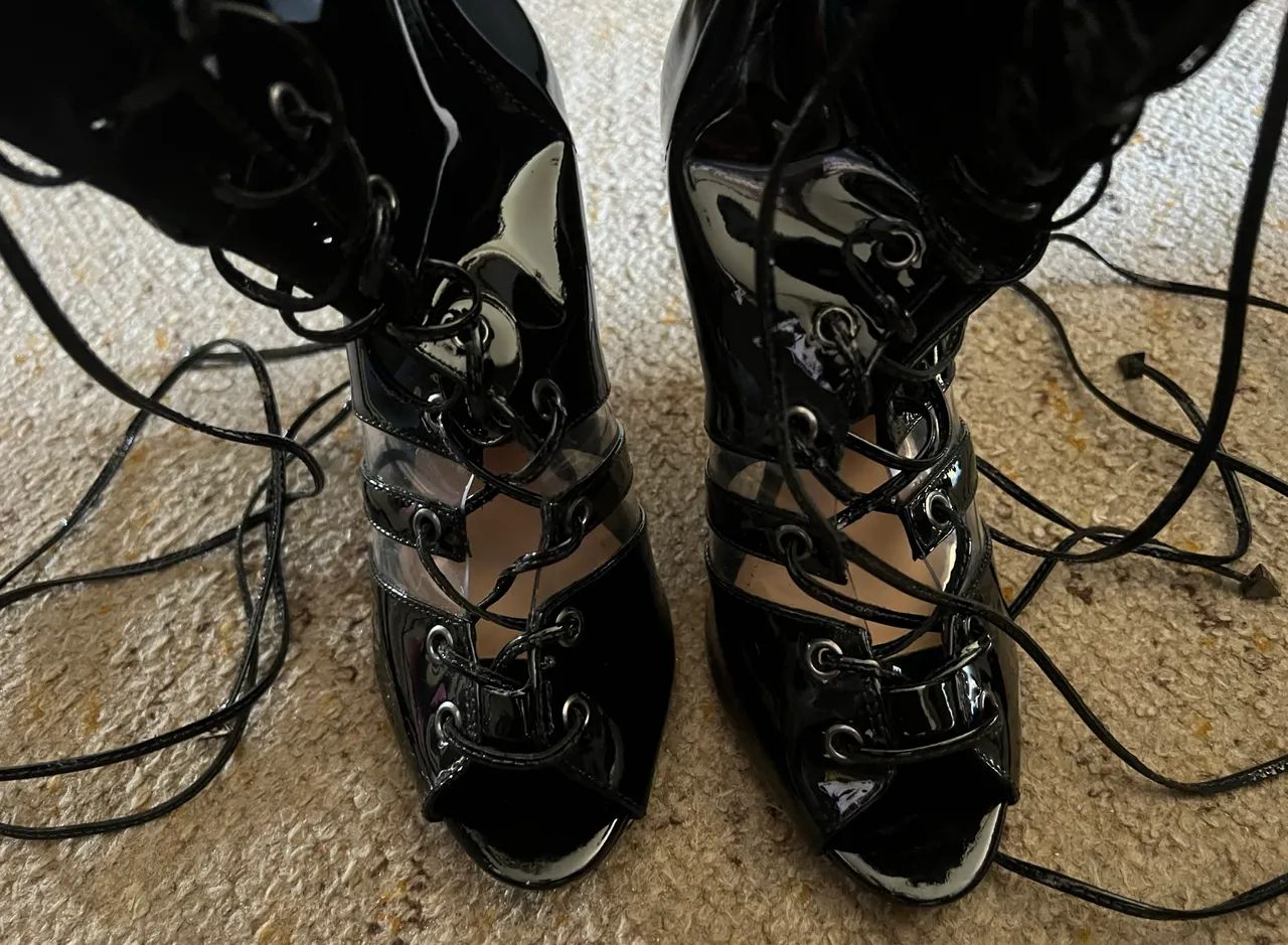 Sandália bota amarração tam 35 Schutz  - Foto 2