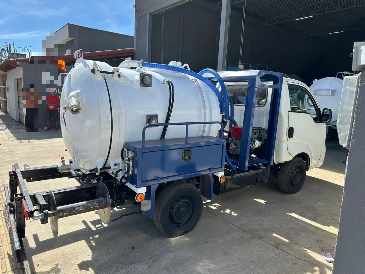 Caminhão Tanque Hidrojato de 1500 Litros